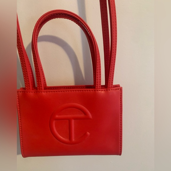 Telfar Red Crossbody Bag - never used - Picture 4 of 7